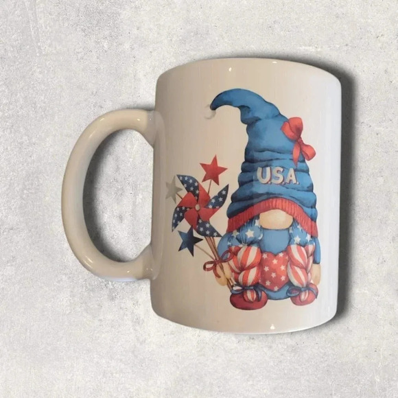 USA Pinwheel Gnomie Mug - Picture 1 of 6